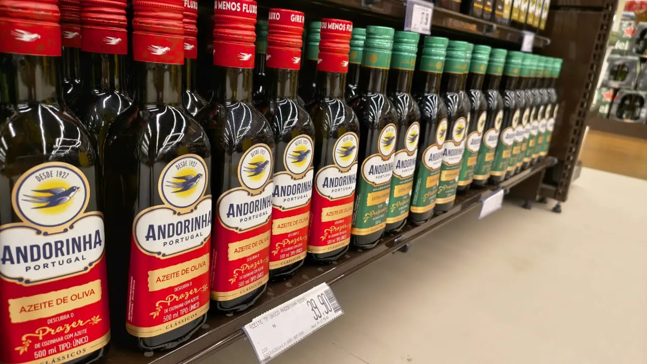 destaque de um preço de R$ 39,90 para uma garrafa de 500ml de azeite de oliva.