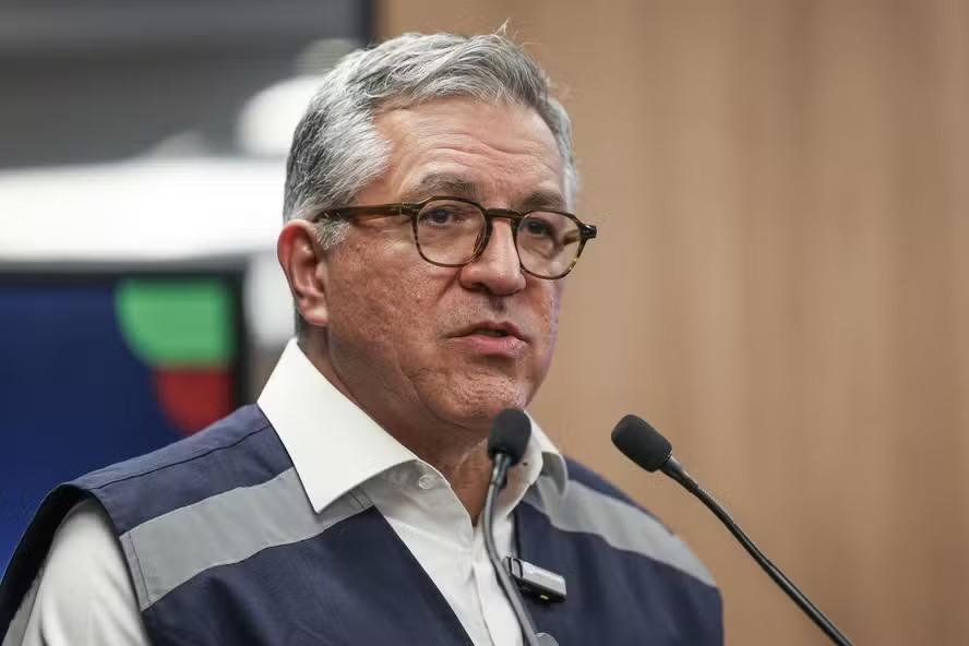 Ministro Alexandre Padilha em reunião extraordinária do Comitê Técnico do Sistema de Alerta Rápido (SAR) do Governo Federal.