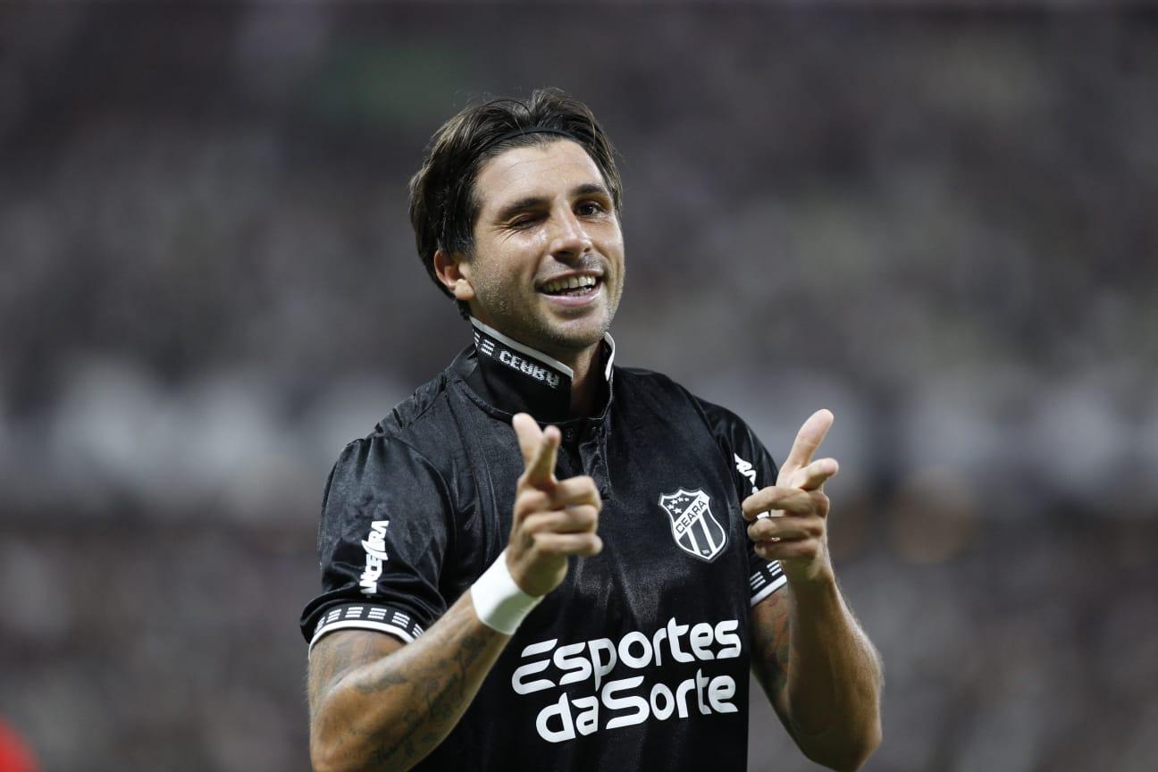 Lucas Mugni comemora gol pelo Ceará