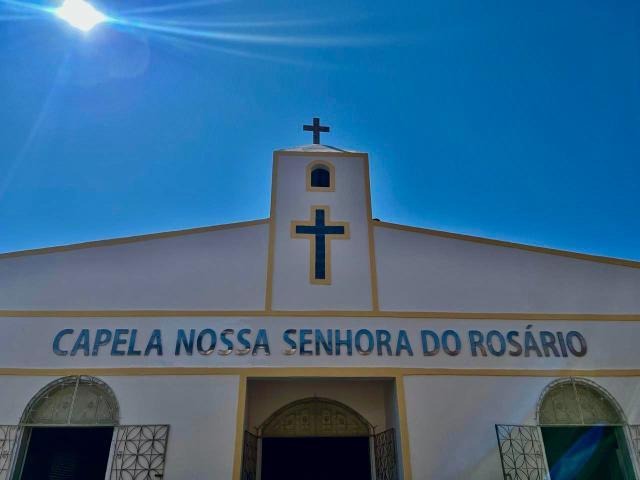 Capela em homenagem a Nossa Senhora do Rosário.