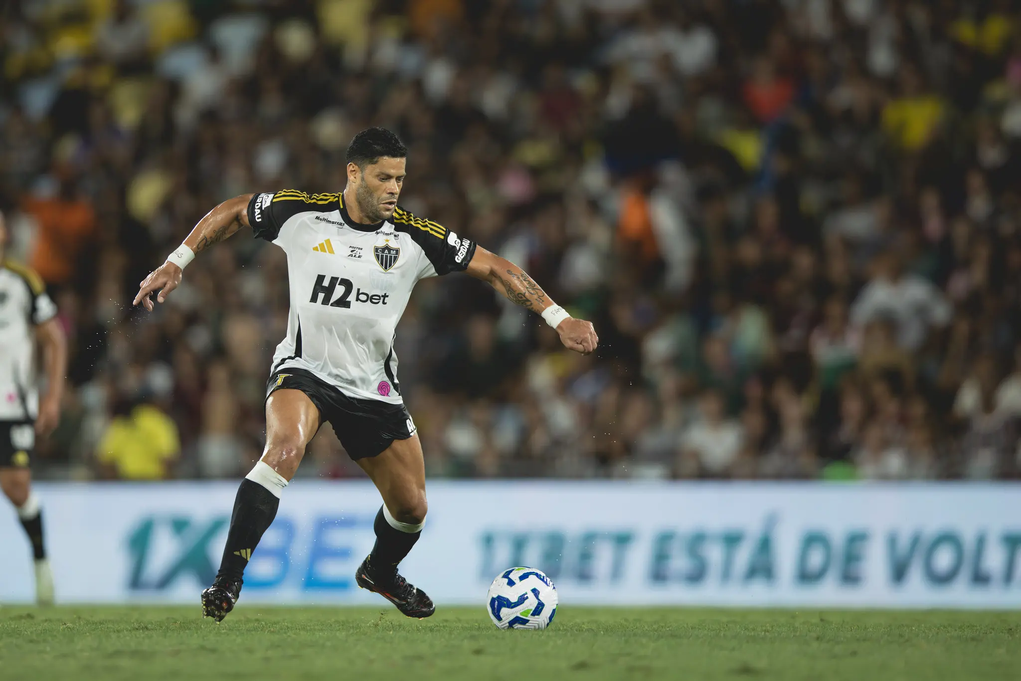 Hulk em ação pelo Atlético-MG
