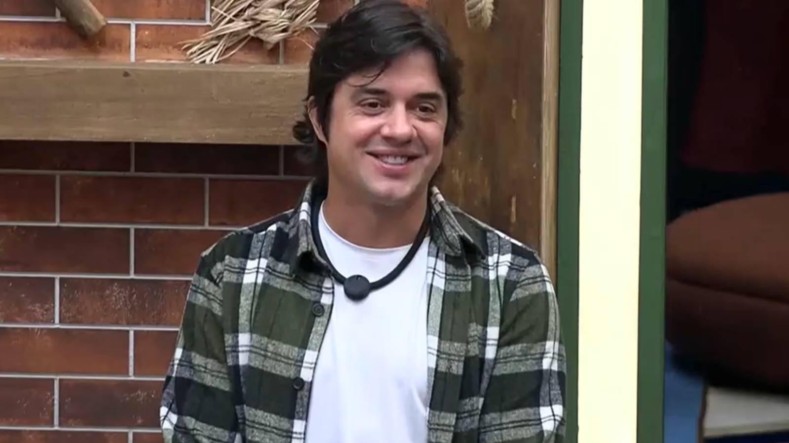 Imagem mostra o ator Guilherme Boury, participante eliminado do reality show A Fazenda em 9 de outubro de 2025