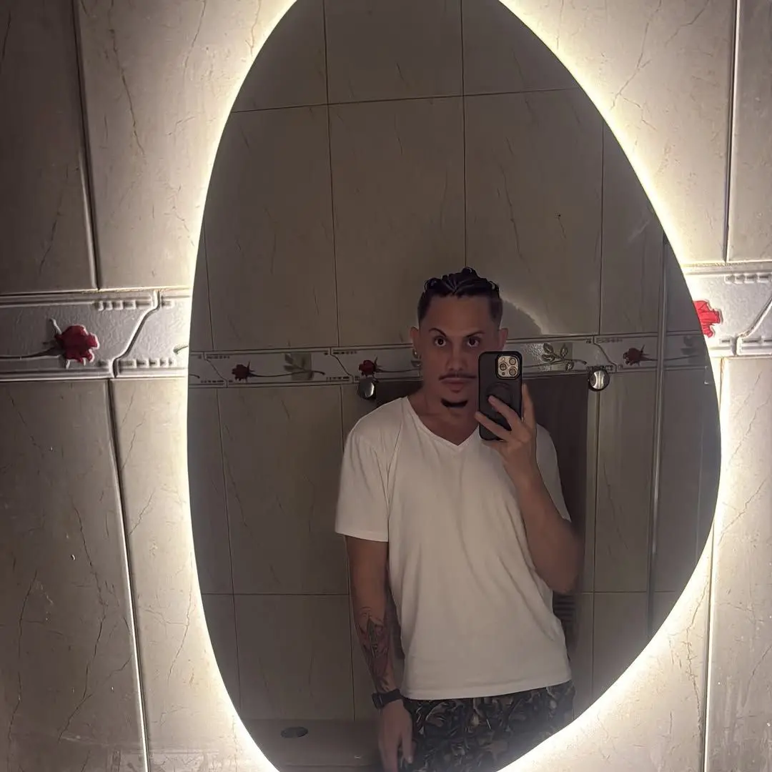 Silvero Pereira falou sobre a aproximação do pai