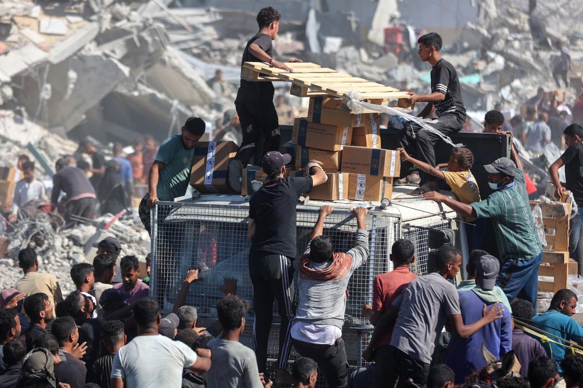 Imagem de ajuda humanitária chegando à Faixa de Gaza