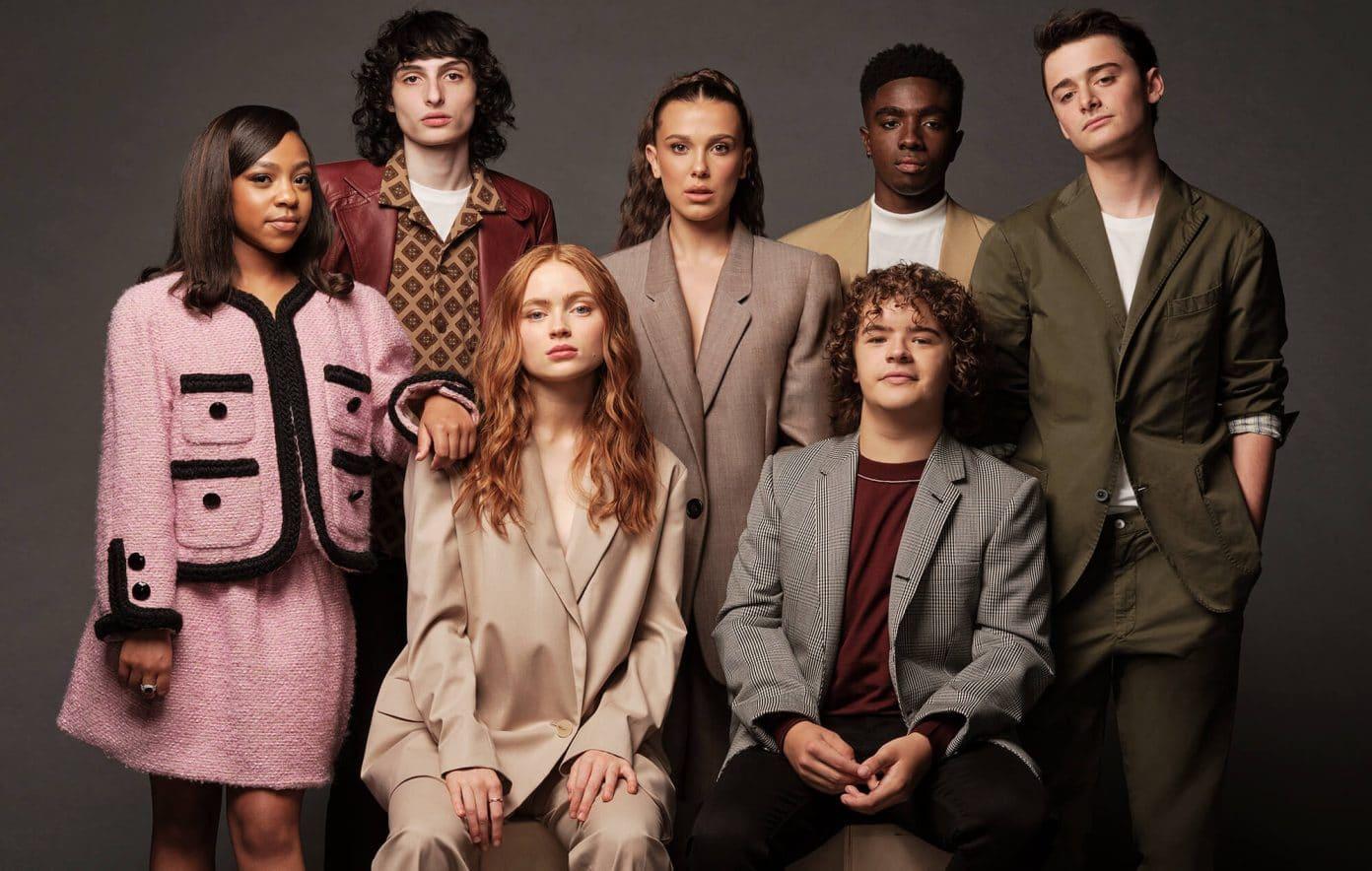 Imagem promocional com elenco de Stranger Things, série da Netflix que terá quinta temporada neste ano.