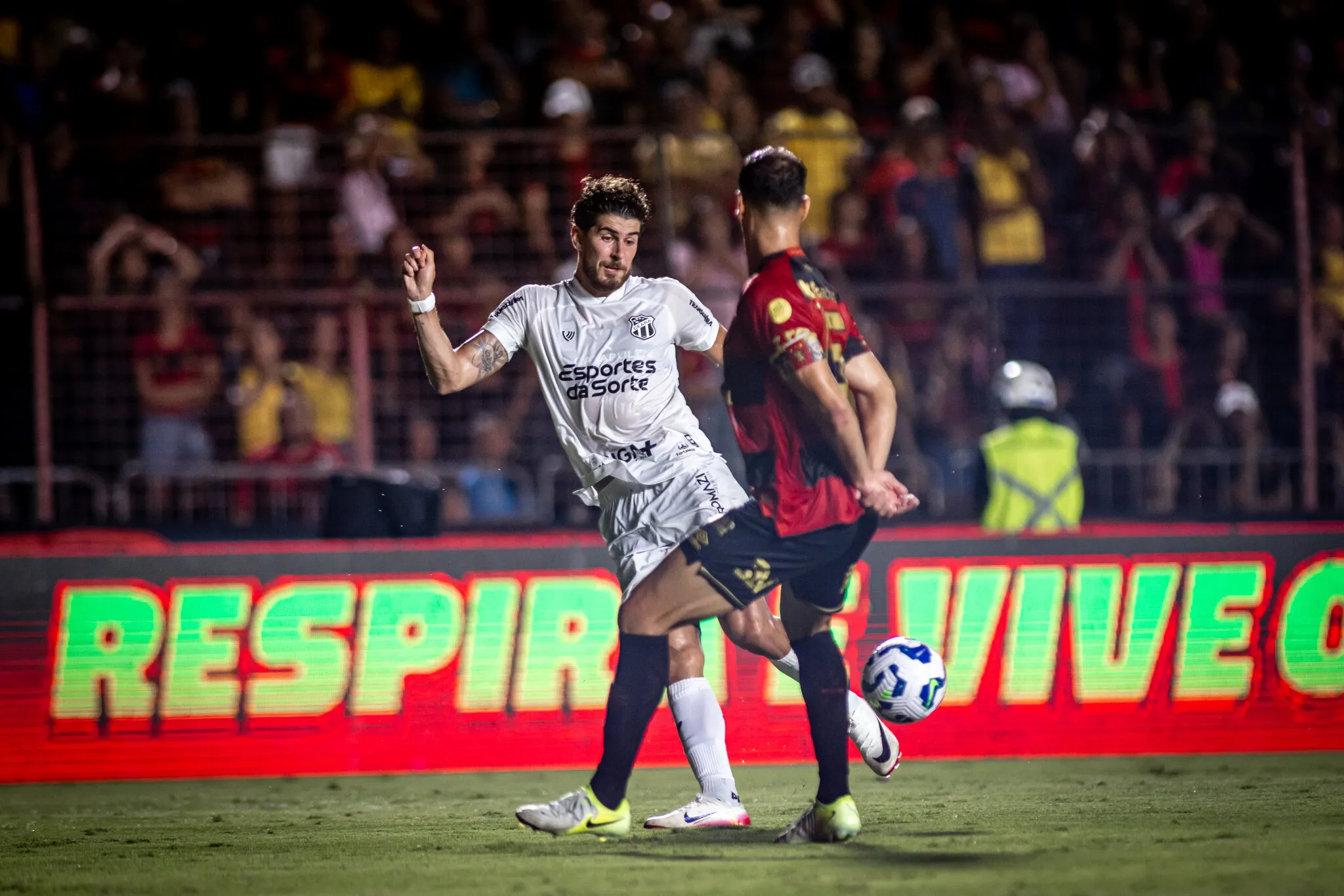 Alvinegro saiu na frente mas tomou o empate no final do jogo