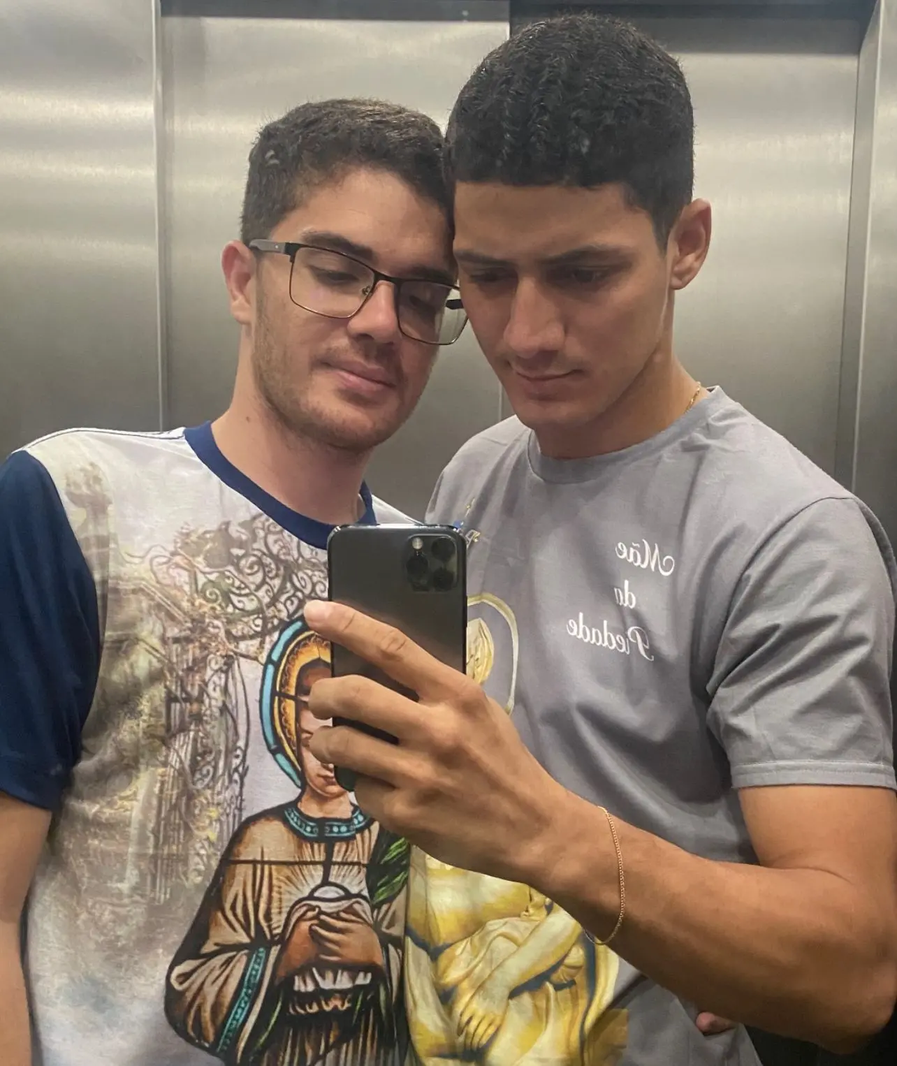 Melqui publicou fotos ao lado de Denisson Santos nas rede sociais.