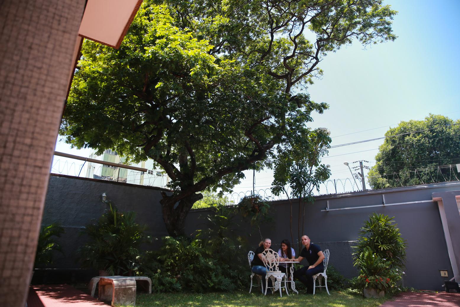 Área verde em imóvel no bairro Jacarecanga, em Fortaleza