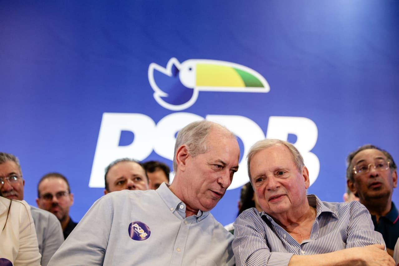 Ciro Gomes se filia ao PSDB e alfineta PT: “Aqui não tem ladrão”