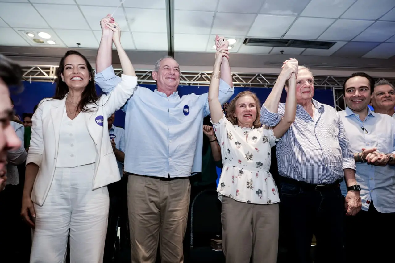Na imagem, Giselle Bezerra, Ciro Gomes, Renata Jereissati, Tasso Jereissati e Ozires Pontes