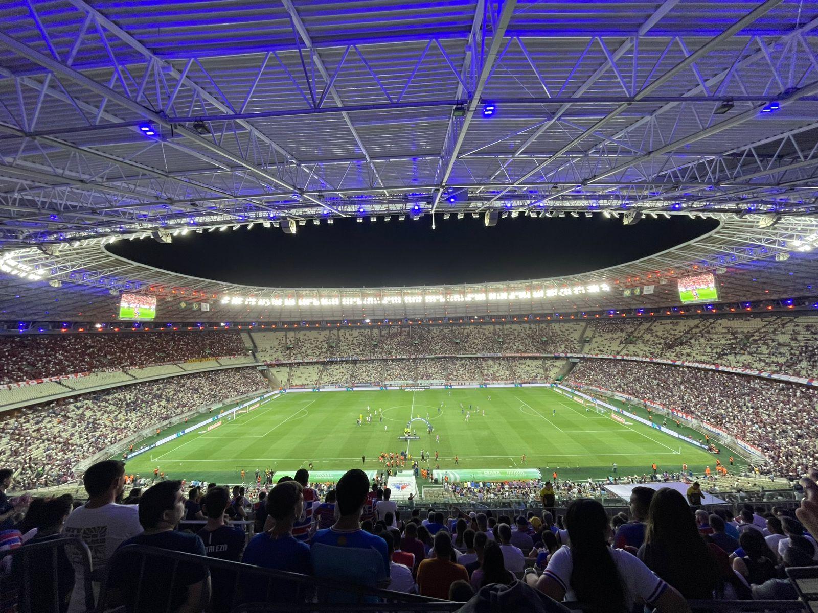 Imagem em plano aberto da Arena Castelão