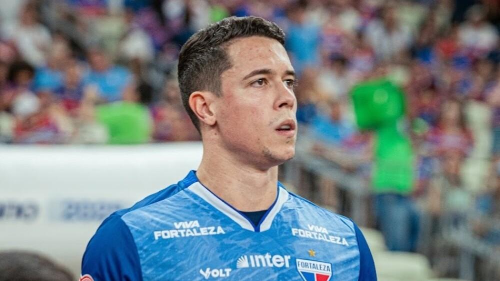 Brenno em ação pelo Fortaleza