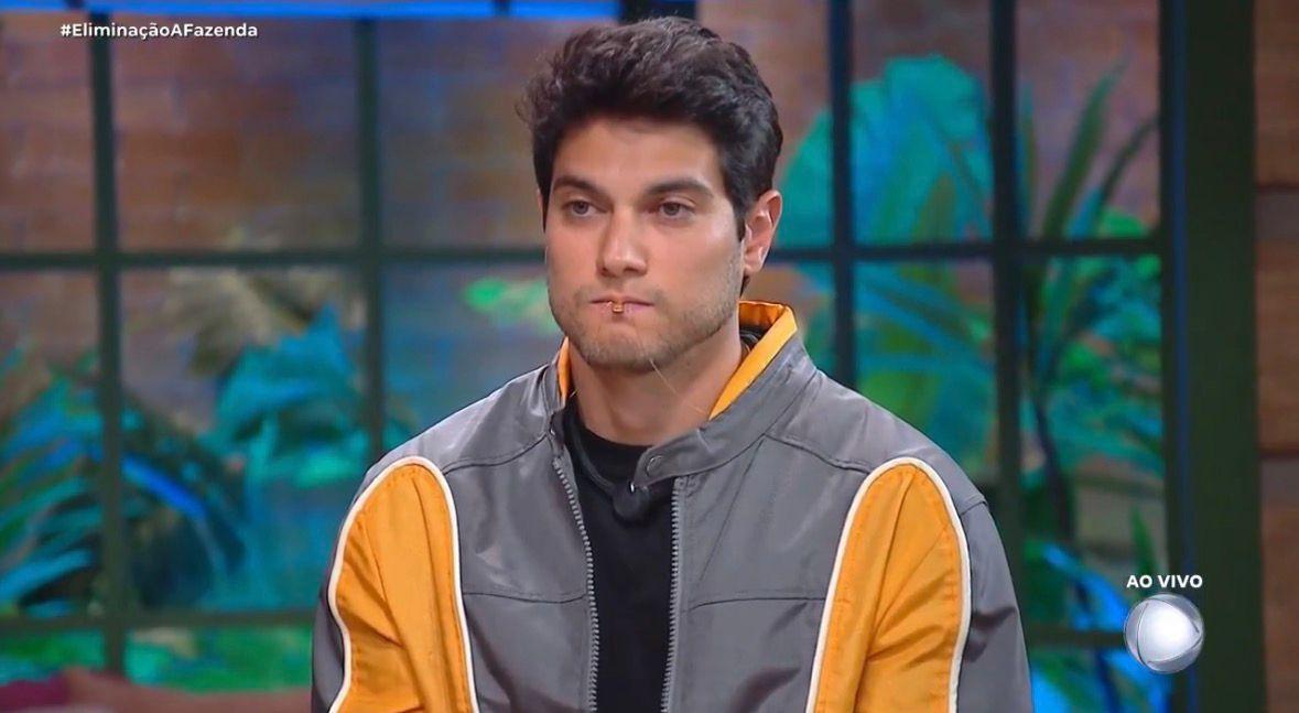 Will aguarda o resultado da eliminação.