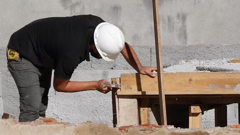 Imagem de obra ilustra matéria sobre programa Reforma Brasil.