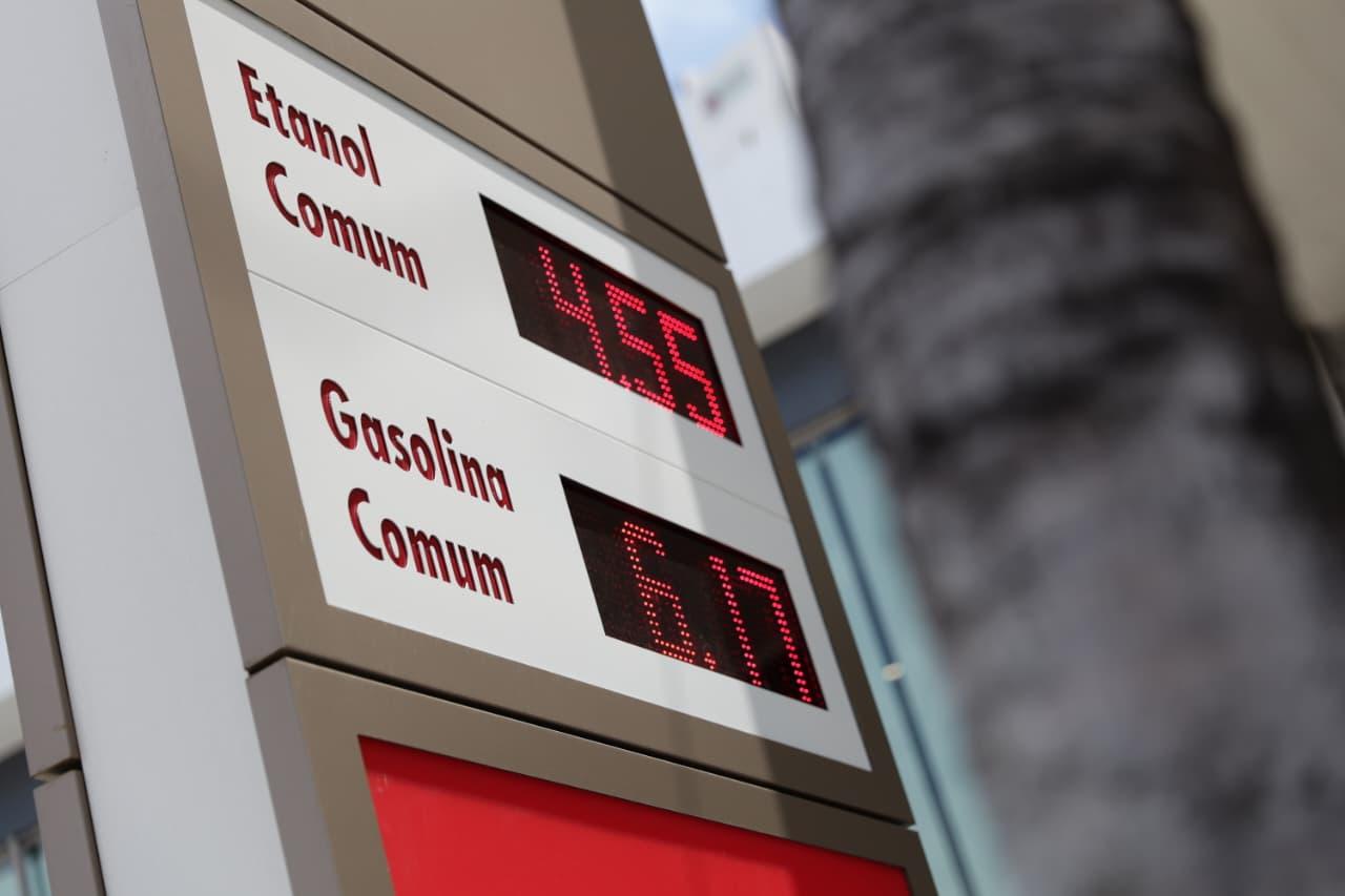 Foto que cont&eacute;m pre&ccedil;o de combust&iacute;veis em Fortaleza.