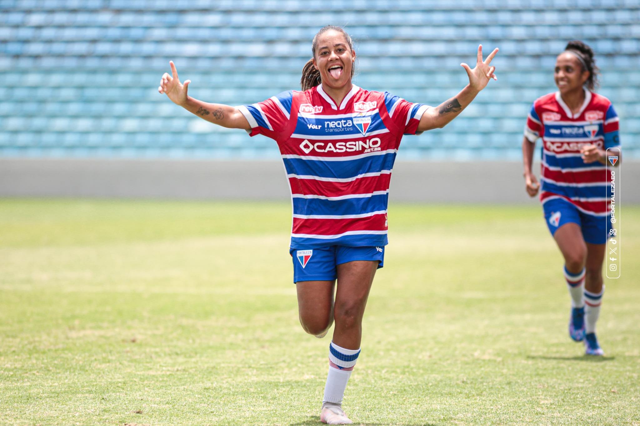 Foto de Com um a menos, Fortaleza vence o Ceará no Clássico-Rainha