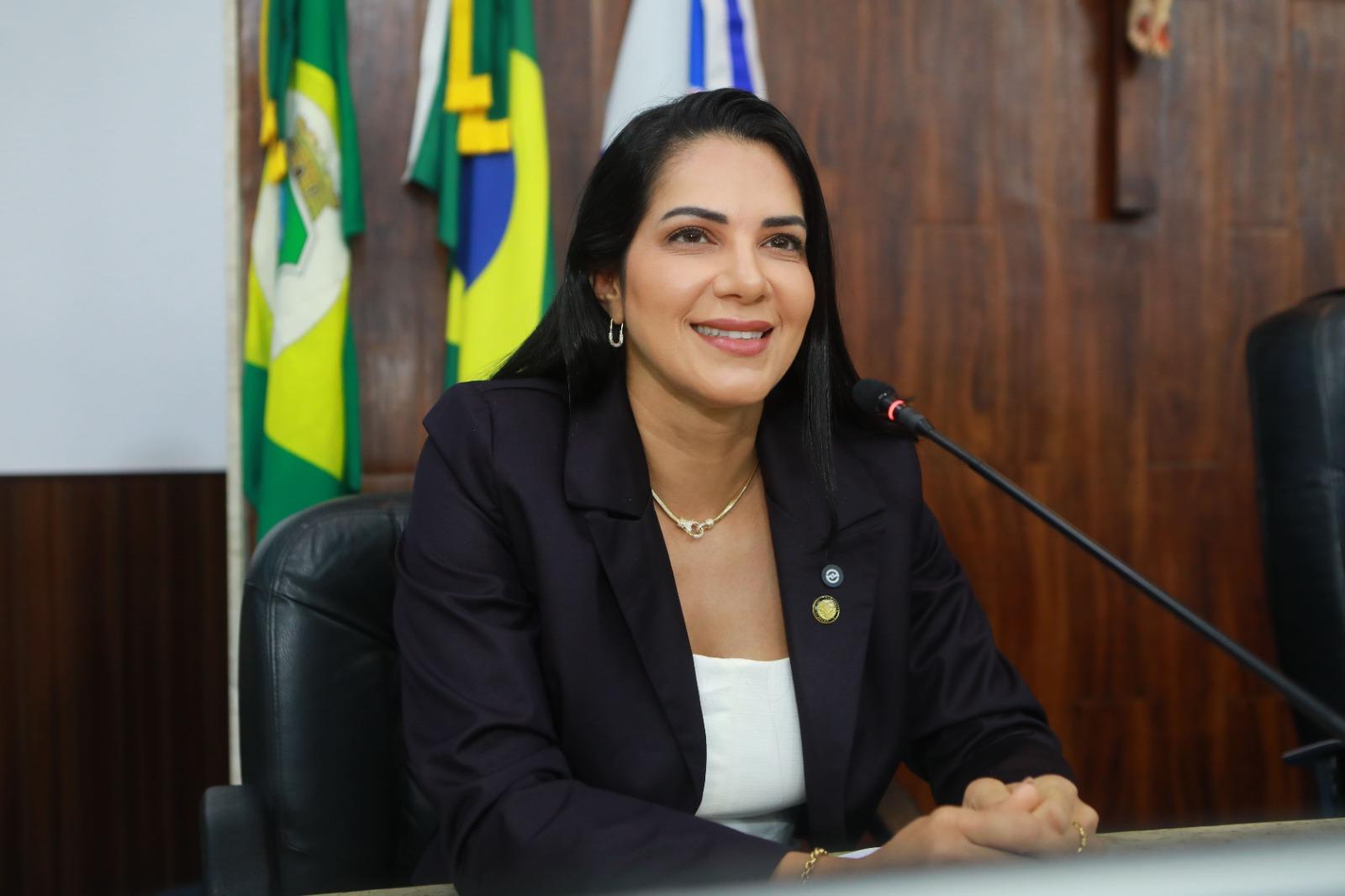 Foto de Carla Ibiapina, vereadora de Fortaleza e primeira-dama da cidade de Aquiraz.