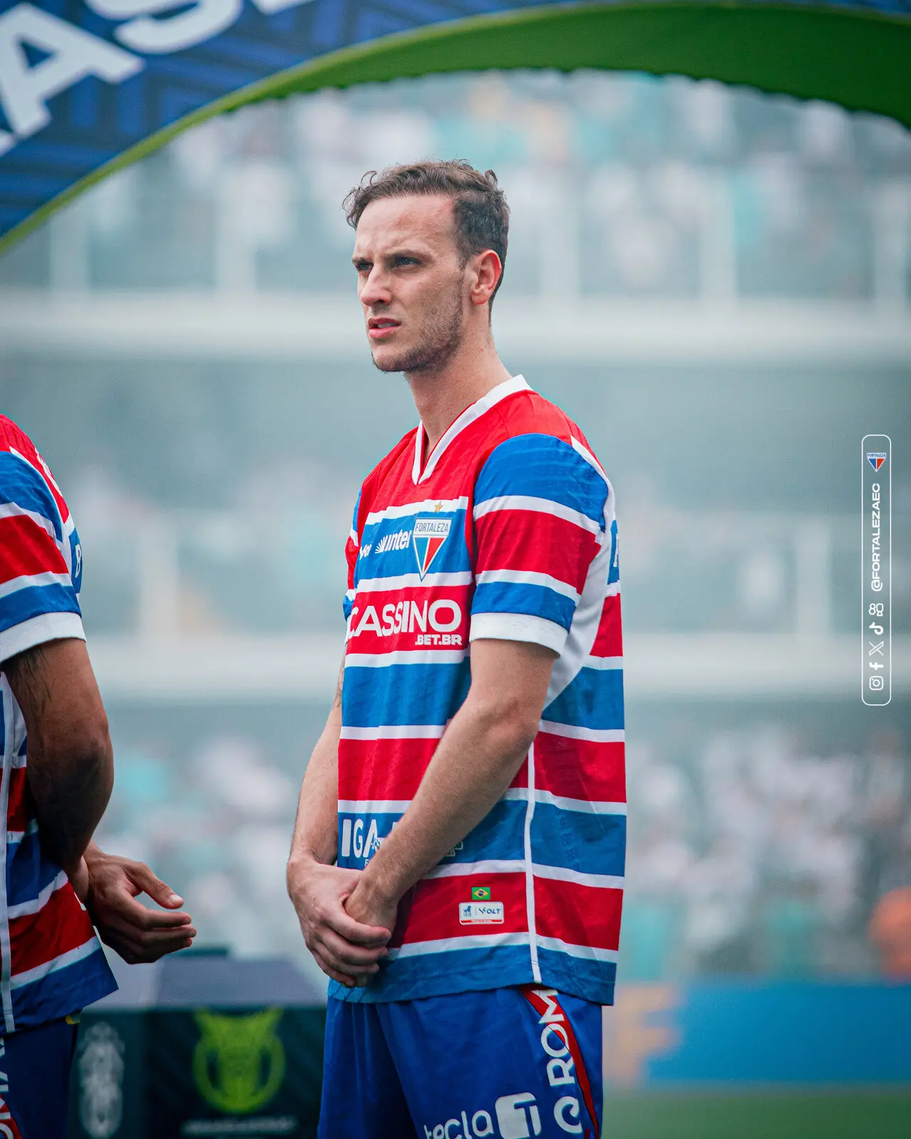 Pochettino em ação pelo Fortaleza