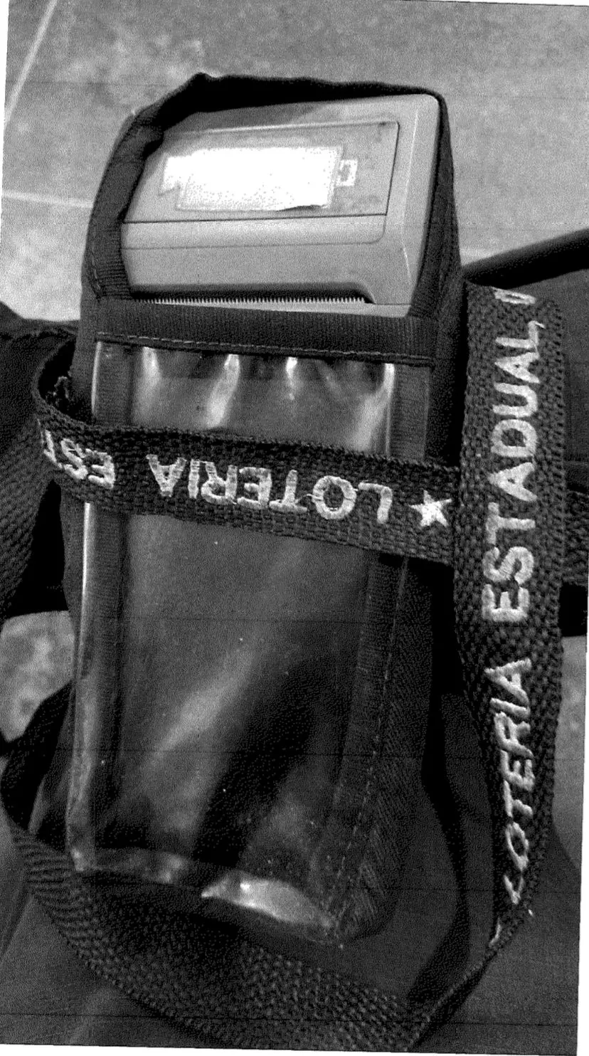 foto da maquineta da loteria apreendida pelos policiais.