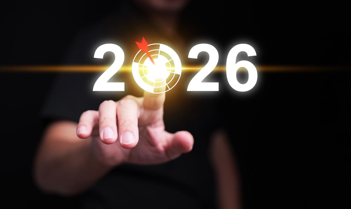 Imagem mostra tela de computador com o ano de 2025 quase todo carregado em um infográfico.