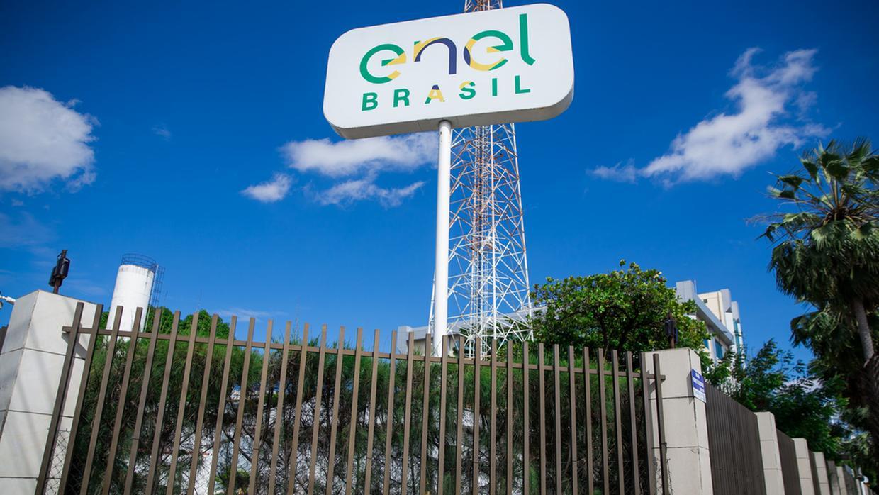 foto da fachada da sede da Enel em Fortaleza.