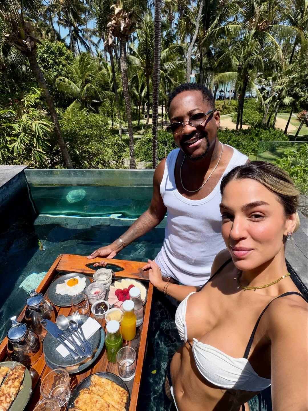 Mumuzinho e Thainá estão curtindo dias de férias em solo cearense.