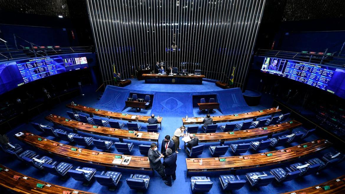 Foto do Senado para representar aprovação da incensação do Imposto de Renda para quem ganha até RS 5 mil.