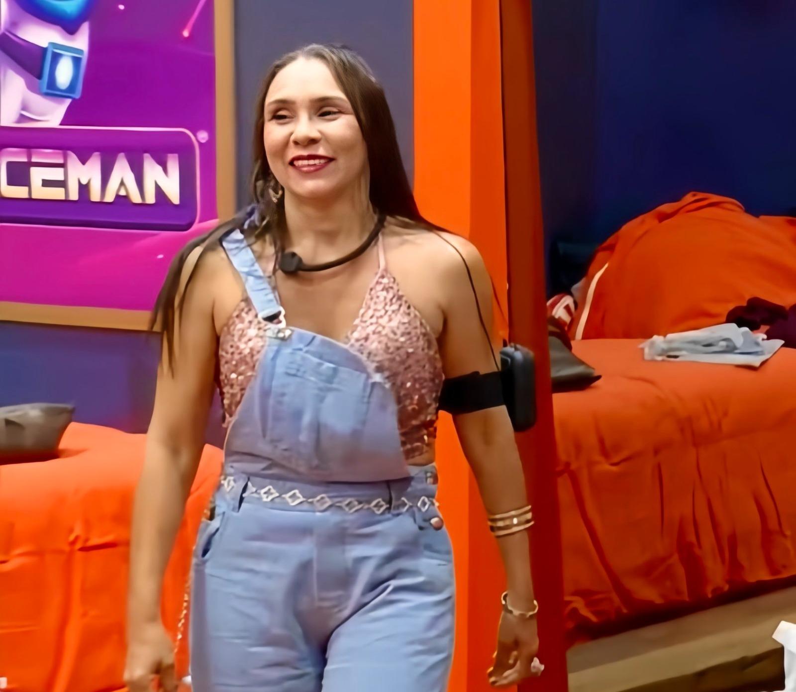 A peoua Yoná Sousa no reality A Fazenda