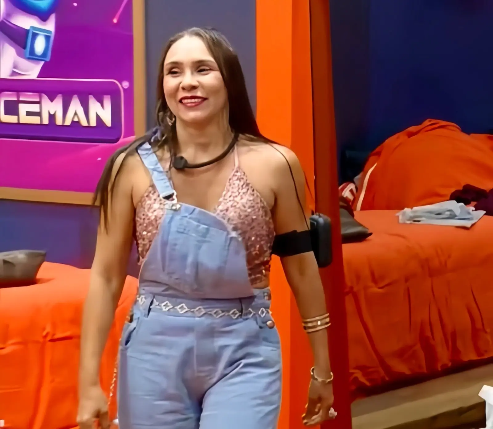 A peoua Yoná Sousa no reality A Fazenda