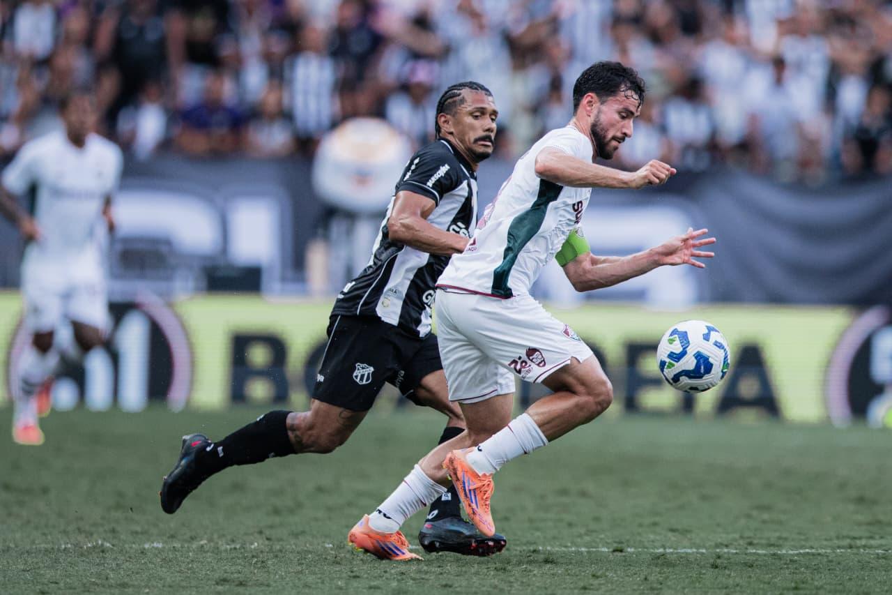 Foto de Sem Fernando Sobral, Ceará embarca para enfrentar o Corinthians