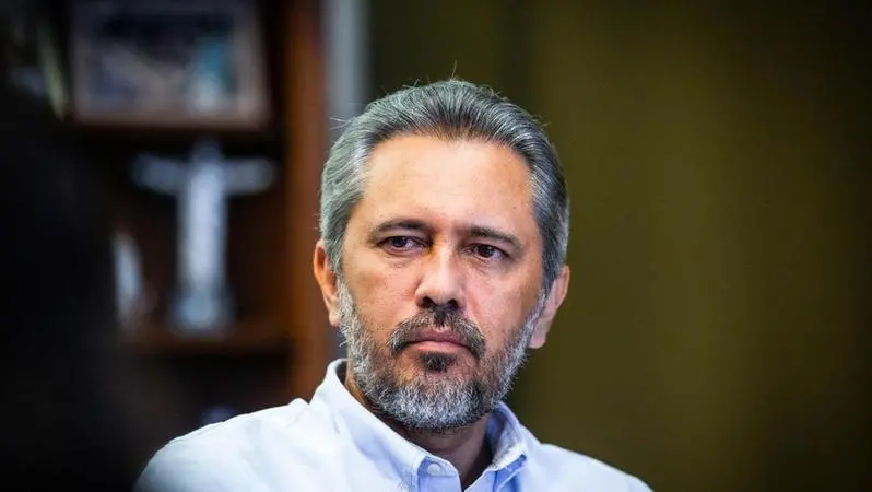 Foto do governador do Ceará, Elmano de Freitas.