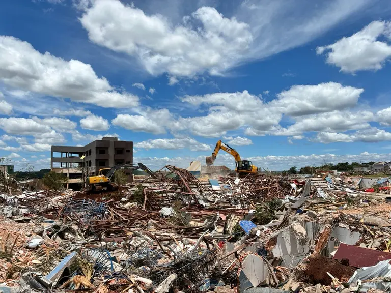 Foto da cidade de Rio Bonito de Iguaçu, atingida por tornado na sexta-feira (7).