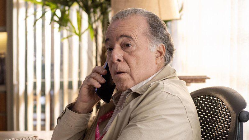 Tony Ramos contou que tem um cão surdo em casa, e explicou como se comunica com o pet