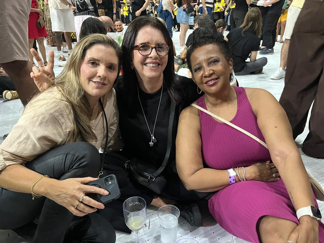 As amigas Márcia, Gal e Neli.