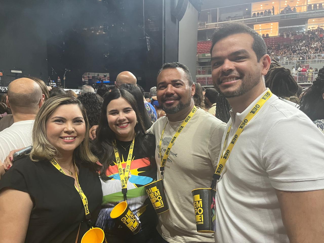 Os quatro amigos vieram de Teresina (PI) para o show.