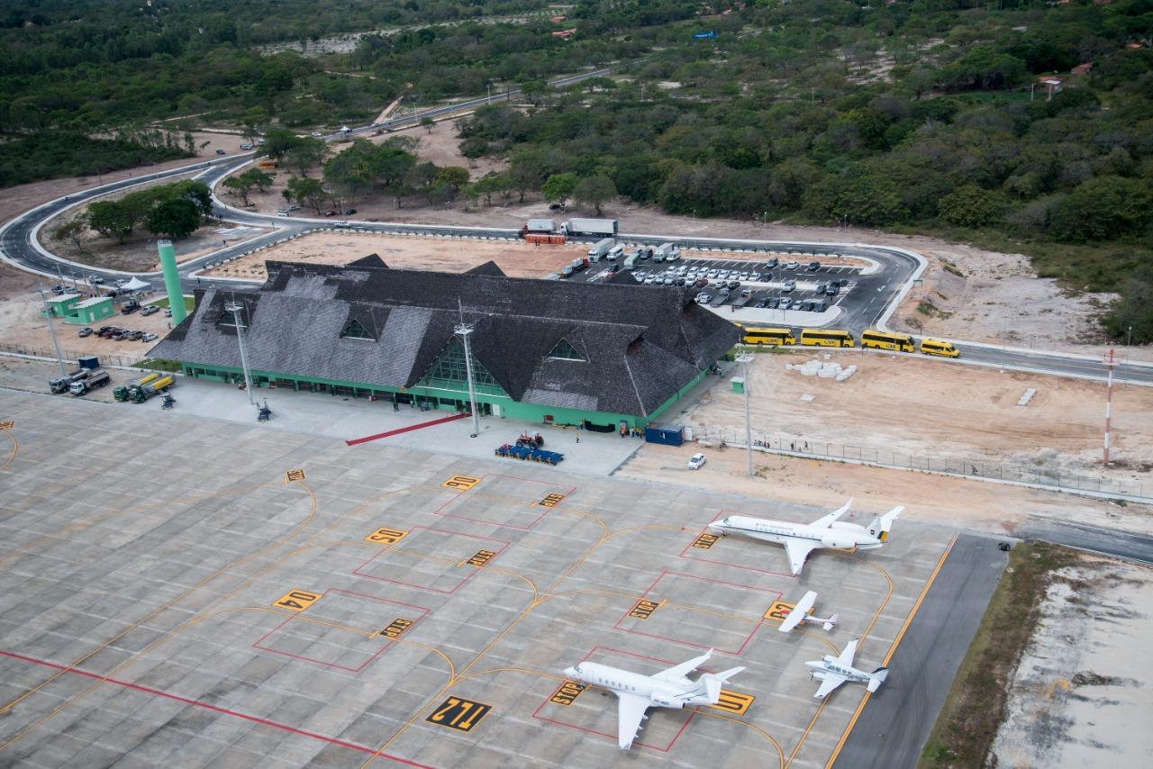 Foto que contém vista aérea do aeroporto de Cruz-Jericoacoara.