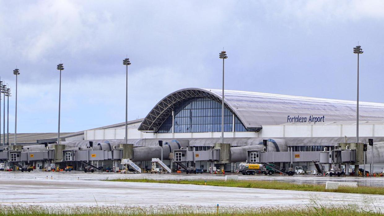 Fachada do Aeroporto de Fortaleza.