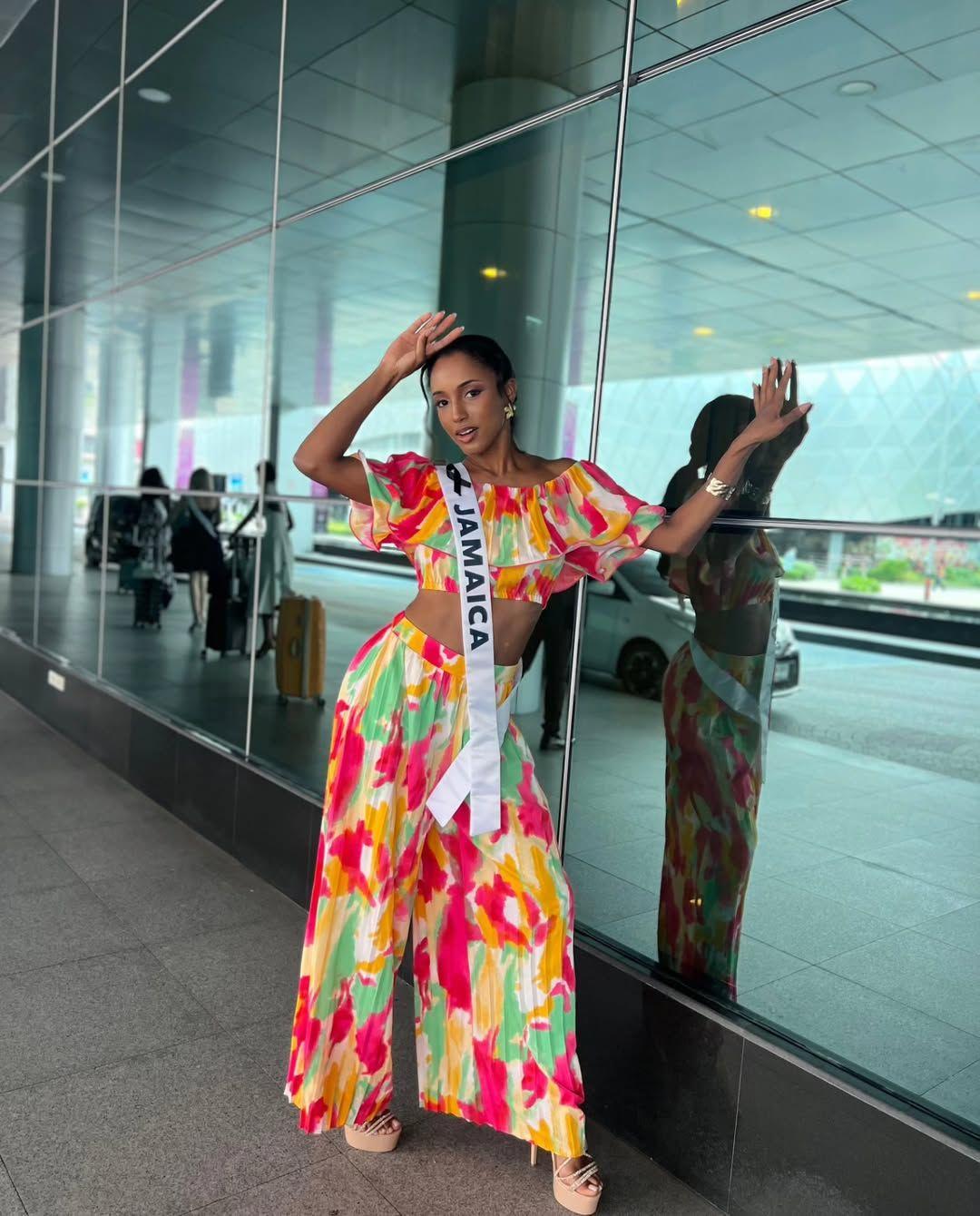 Gabrielle Henry conquistou o título de Miss Jamaica 2025 em agosto e também é médica oftalmologista.