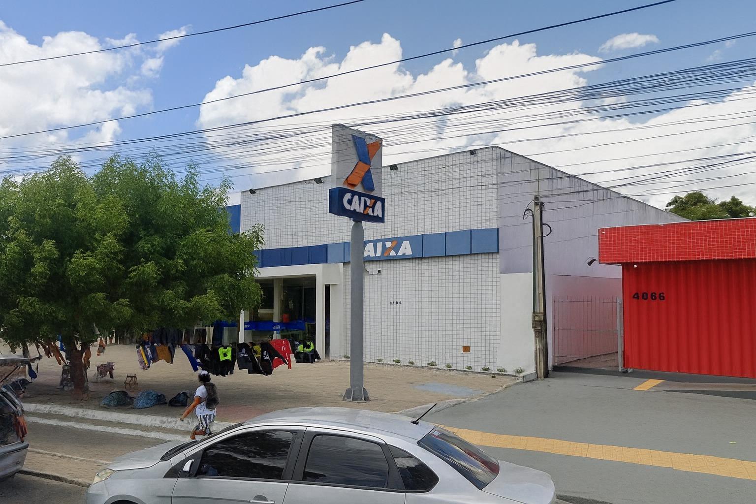 Imagem mostra a fachada da Caixa Econômica Federal, em Horizonte.