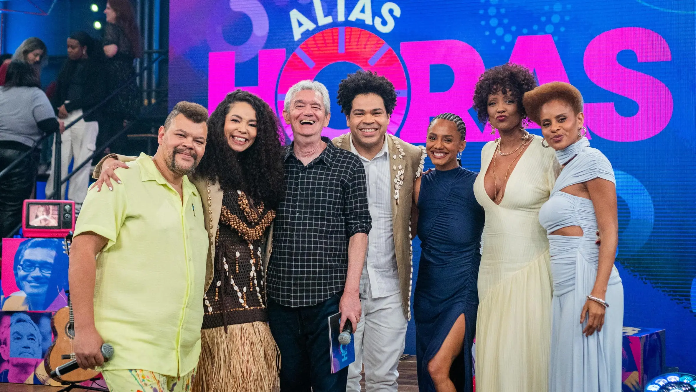 foto de Serginho Groisman e convidados no programa Altas Horas.