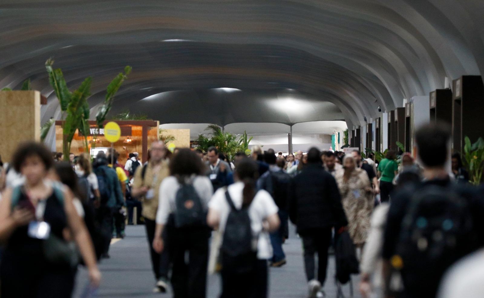 Movimentação de participantes da COP30.