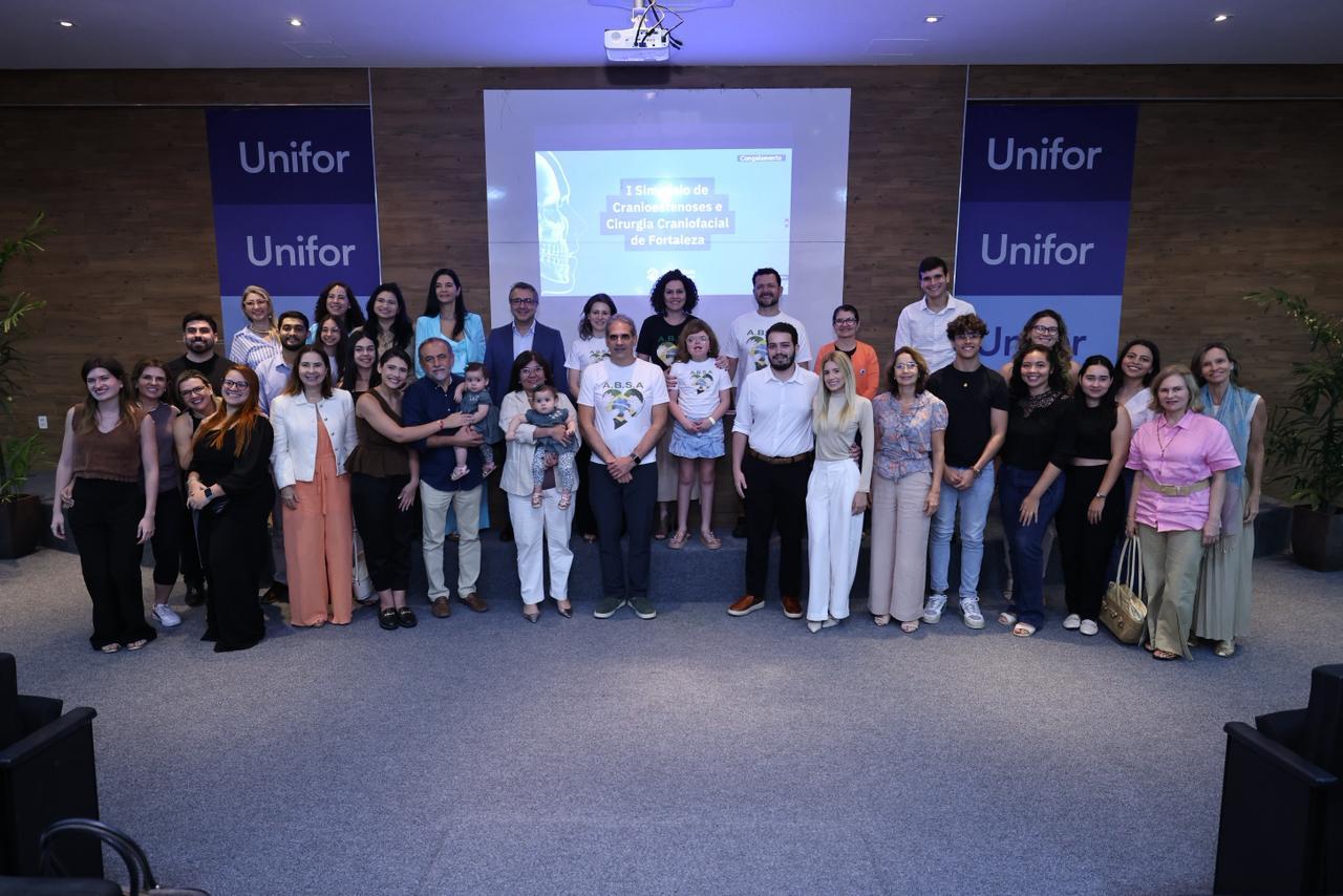 Participantes do simpósio sobre cranioestenose.