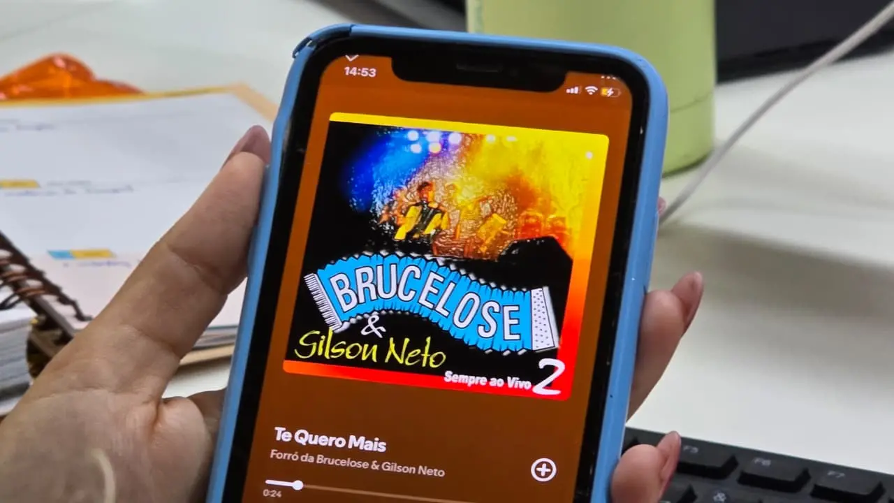 Canção 'Te Quero Mais' está disponível em plataformas como Spotify.