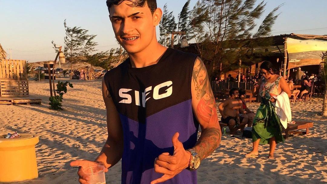 foto do mateus, vitima assassinada a tiros após dicussao em um bar em camocim. ele estava na delegacia quando foi morto.