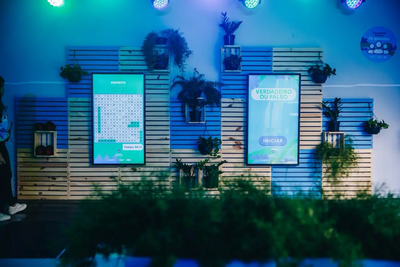 Jogos interativos abrem experiência imersiva.