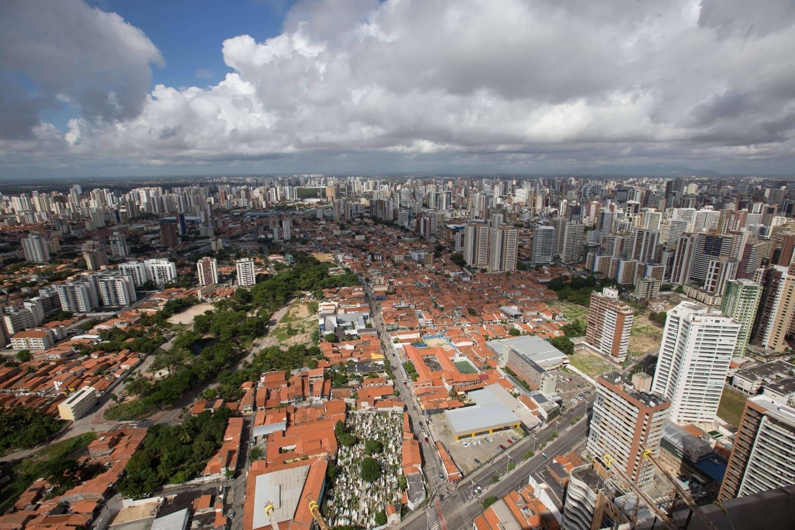 Foto da vista aérea de Fortaleza.