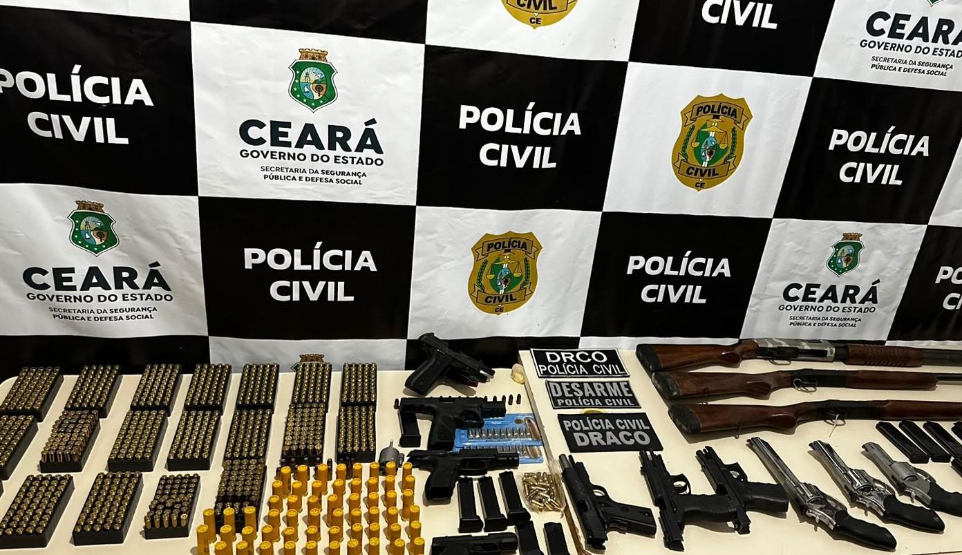 material armas e municoes apreendidas pela policia civil no cariri, com cacs que foram presos.