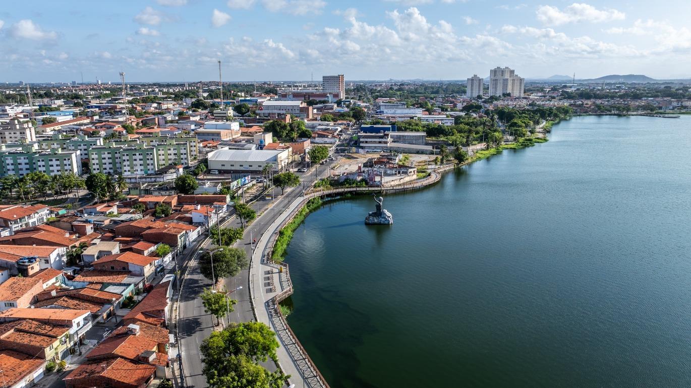 Avenida Frei Cirilo.