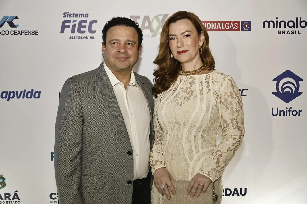 Imagem de Igor Queiroz Barroso e Aline Félix Barroso.