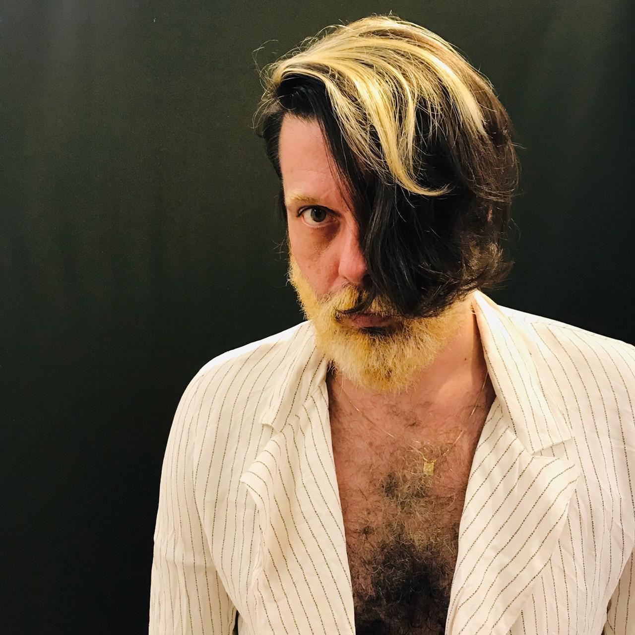 Cantor fará show comemorativo no próximo dia 12.